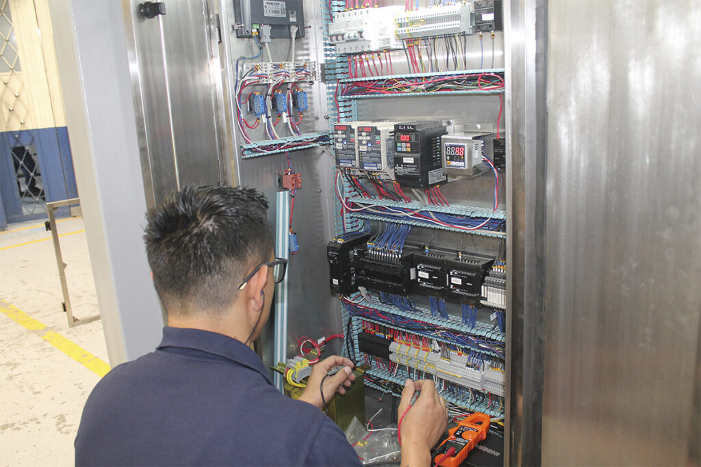 Nuestro equipo técnico entiende cada detalle de tus equipos INNA. Te brindamos soluciones efectivas, acompañamiento continuo y un servicio basado en confianza, eficiencia y resultados tangibles.