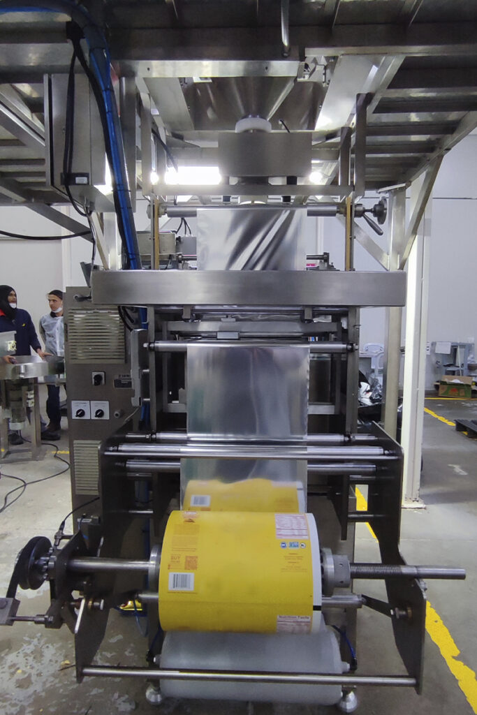 Nuestras máquinas están desarrolladas para operar en entornos exigentes, automatizar procesos clave y garantizar empaque continuo, limpio y rentable.