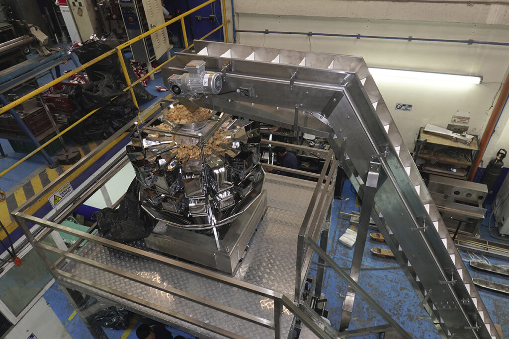 Cada banda, elevador o sistema transportador INNA está pensado para integrarse armónicamente en tu proceso, optimizando espacios, tiempos y recursos.